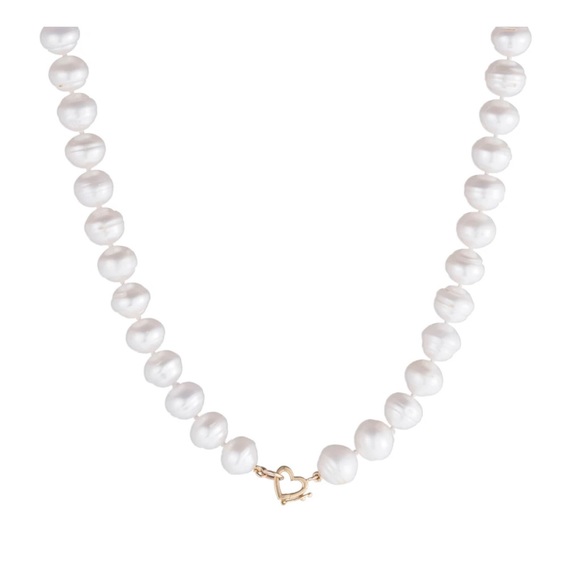 Beautiful pearl necklace with 18k heart clasp - Picture 3 of 3